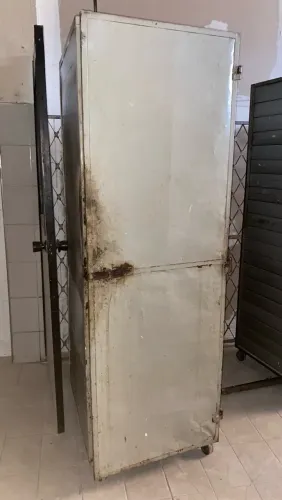 Armário para pães