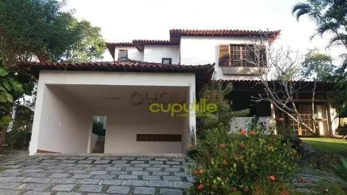 Casa com 4 dormitórios à venda, 310 m² por R$ 1.100.000,00 - Pendotiba - Niterói/RJ