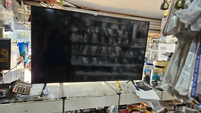 Tv smart 50" Samsung ( display quebrado)