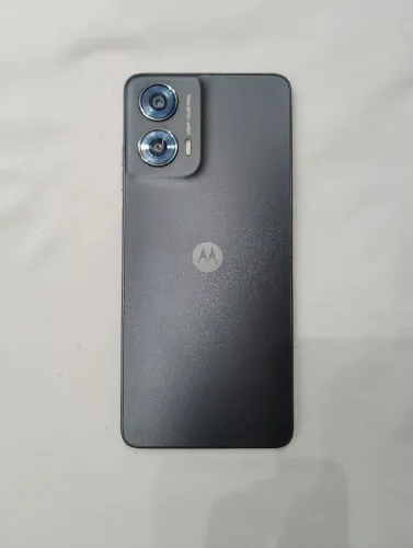 Vendo esse smartphone moto g24 único dono usado com nota, so não tenho carregador $450