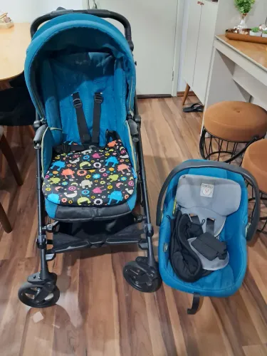 Desapego carrinho + Bebê Conforto 