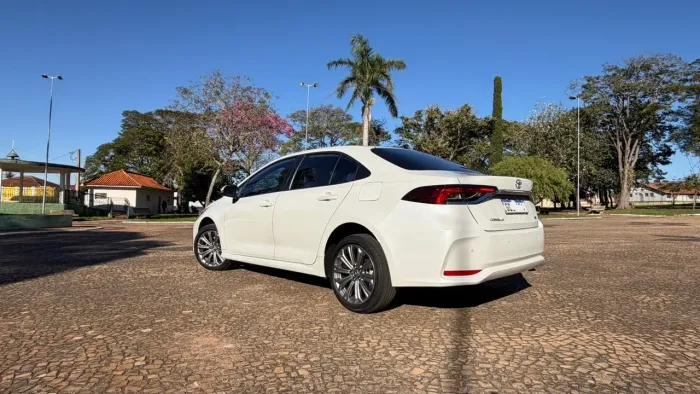 Toyota Corolla XEI 2.0 Flex 16V Aut. 2023