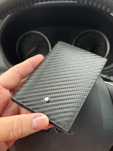 PORTA CARTÕES DISPONIVEL MONTBLANC COURO MASCULINO PREMIUM CARBONO AZUL E PRETO TOP 2026