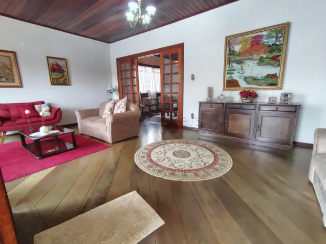 Casa espaçosa do Jardim Panorama
