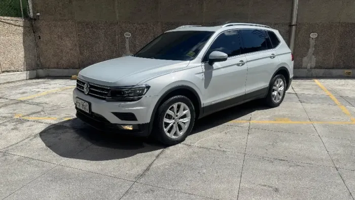 Volkswagen Tiguan Allspac Comf 250 TSI 1.4 Flex 2019
