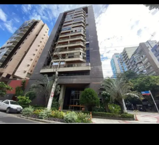 Imóvel para aluguel possui 93 metros quadrados com 3 quartos em Praia do Canto - Vitória -