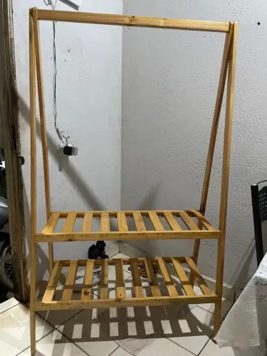 ARARA DE ROUPA
