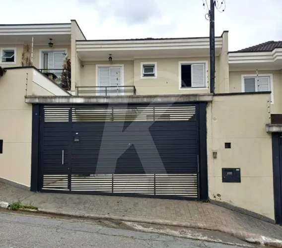 Sobrado com 2 quartos (suítes) 2 vagas livres e churrasqueira - Vila Nivi