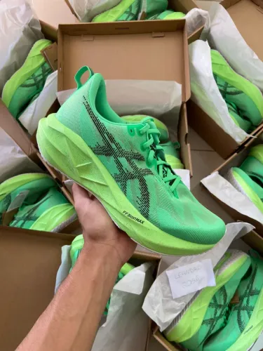 Tênis Asics Novablast 5 (Novo) - 40