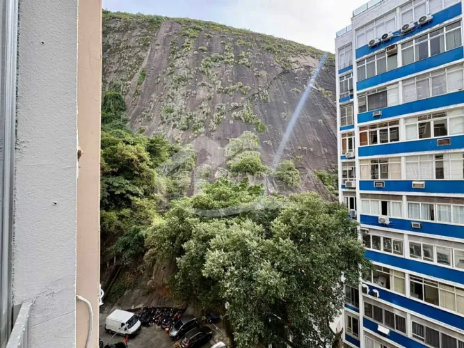 QUARTO E SALA TOTALMENTE REFORMADO, PORTEIRA FECHADA E NA PARTE MAIS EXCLUSIVA DA CONSTANT