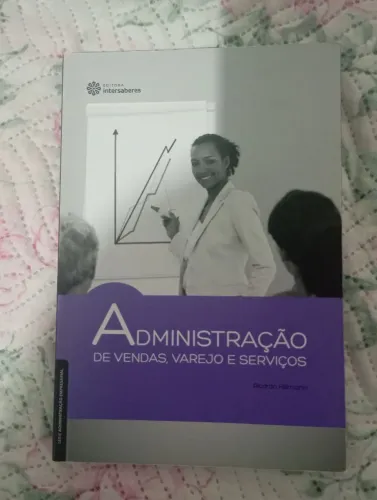 Livro Administração de vendas, varejo e serviços
