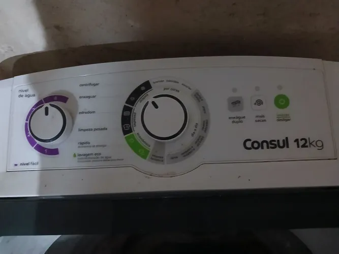 Vendo máquina de lavar e cintrifugar