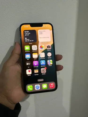 iPhone 13 