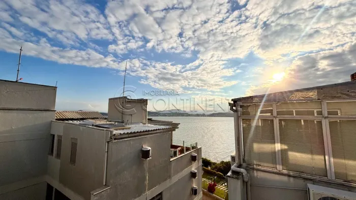 COBERTURA DUPLEX À VENDA NO BOM ABRIGO - ELEVADOR - PISCINA - FLORIANÓPOLIS