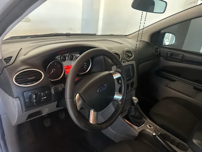 Ford Focus 1.6 S/se/se Plus Flex 8v/16v 5P 2013