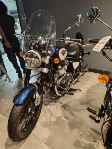 ROYAL ENFIELD SUPER METEOR 650