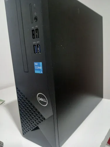 Desktop Dell Vostro 3710 i3 12100 8 RAM 256 ssd