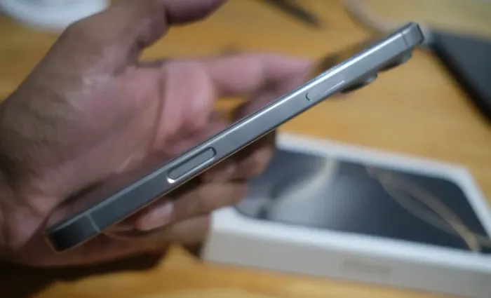 iPhone 16 pro max 256Gb - Natural Titanium - IMPECÁVEL