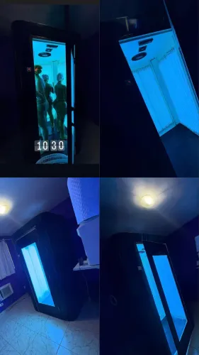 Máquina de Bronzeamento Vertical Profissional - 46 Lâmpadas + 4 Lâmpadas Sobressalentes