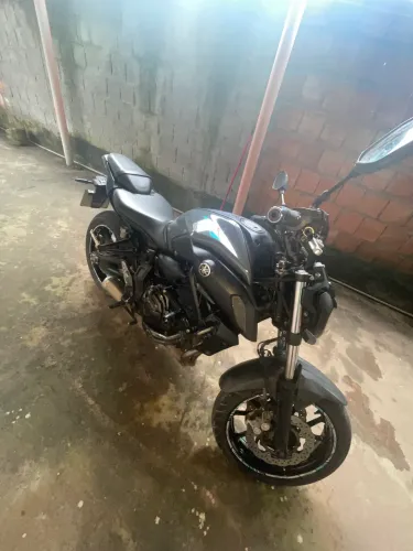 Vendo MT 07 (somente a vista)