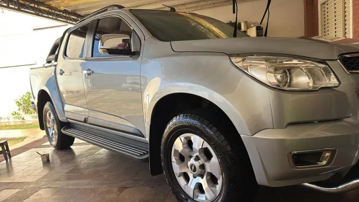 Chevrolet S10 Pick-up LTZ 2.4 F.power 4X2 CD 2013