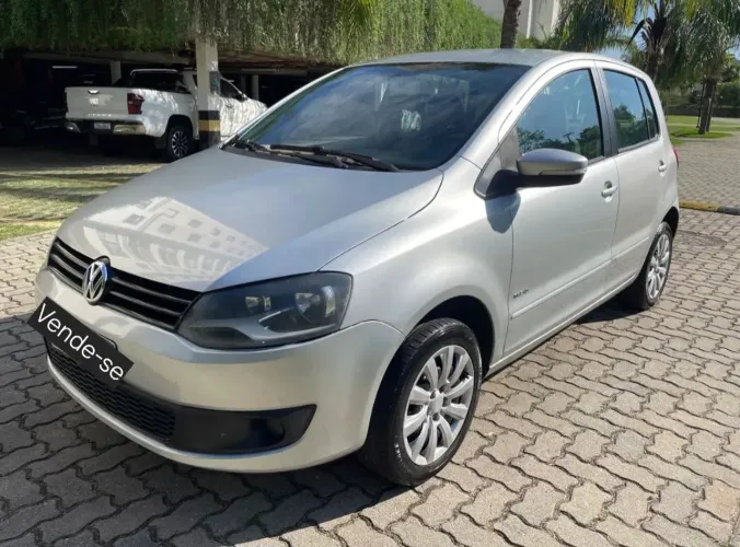 Volkswagen Fox 1.6 MI Total Flex 8V 5P 2013
