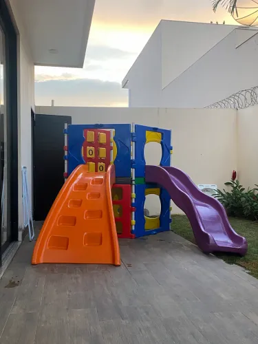 PLAYGROUND-ESCORREGADOR