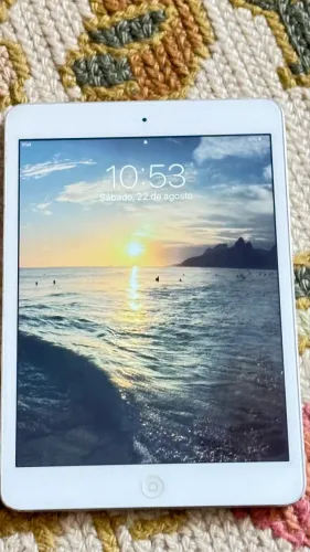 Oportunidade! Vendo 2 iPads - R$ 1.500,00 o conjunto