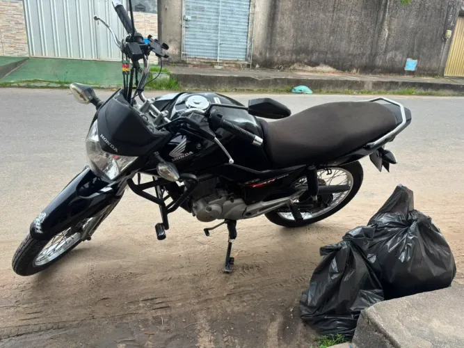 Honda CG FAN 150 2014 - 72.000 kms rodados