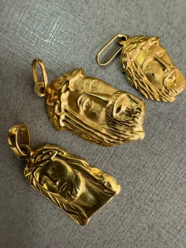 Pingente Rosto de Cristo de ouro 18k procedência garantia eterna