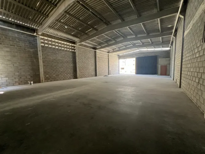 ALUGO GALPÕES COMERCIAIS NO CANAÃ - Maceió - AL