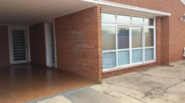 Casa de 280m² com 03 quartos sendo 01 suíte à venda - Centro em Brodowski