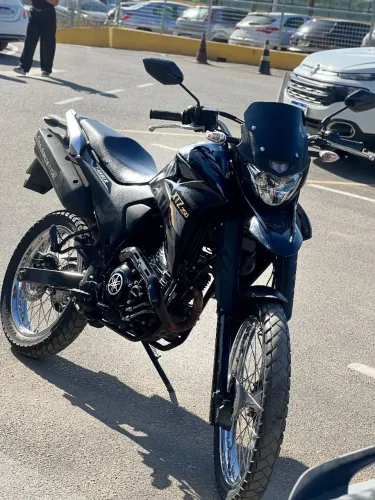 Yamaha XTZ 250 Lander 2020 Preta