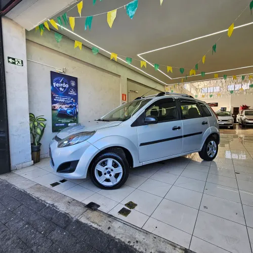 Ford Fiesta 1.0 8V Flex/class 1.0 8V Flex 5P 2011
