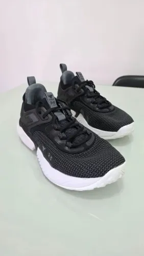 Tênis UNDER ARMOUR PROJECT ROCK 5 PRA SAIR HOJE!!
