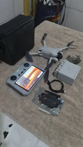 Drone DJI MINI 3 COM TELA NOVO