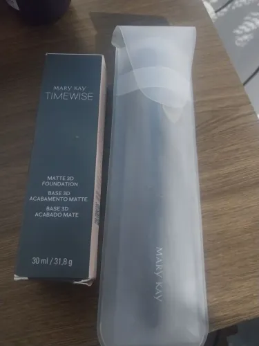 Base e pincel de base mary kay