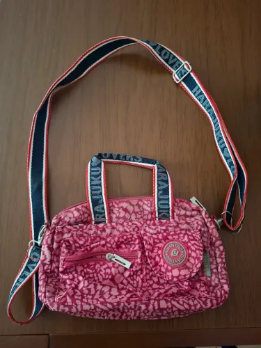 Bolsa infantil rosa estampada