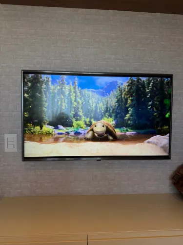 Vendo TV LG 43 polegadas