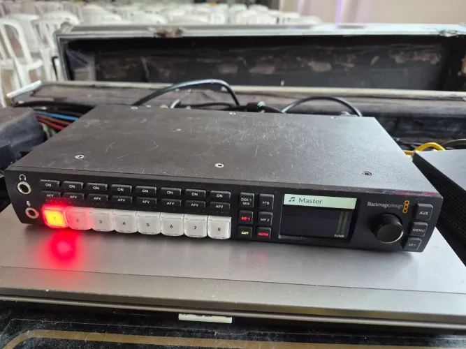 Blackmagic ATEM Television Studio HD - Funcionando (AUX com defeito)
