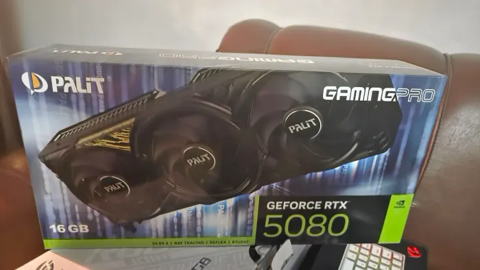 Placa RTX 5080 16GB nova lacrada