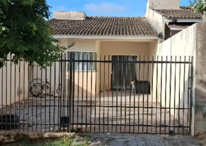 Imóvel para venda possui 60 metros quadrados com 3 quartos em Jardim Irene - Umuarama - PR