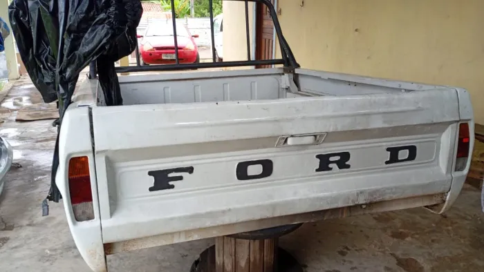 Caçamba f1000