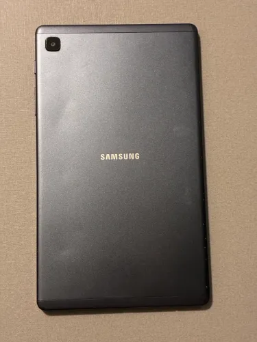 Tablet Samsung Galaxy Tab E SM-T230 Grafite Usado em Bom Estado