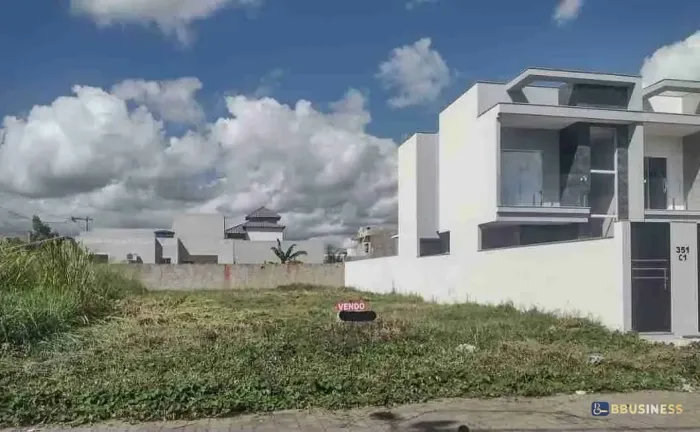 Terreno à Venda na Riviera Localização Estratégica e Alto Potencial de Valorização - Camp