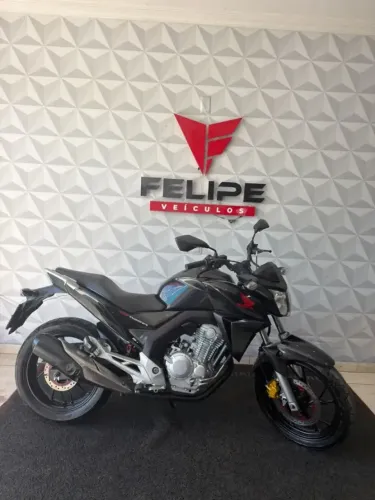HONDA CB TWISTER 250 - ANO 2016(FELIPE VEÍCULOS)