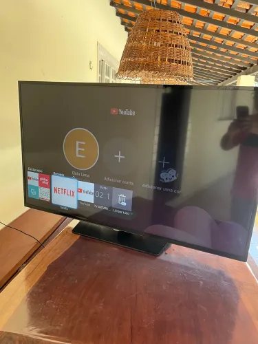 Smart TV Samsung 48 polegadas LED Full HD/HD, modelo UN48H4203AG