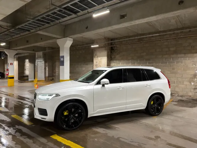 Volvo XC 90 T-6 Momentum 2.0 320cv 5P 2020