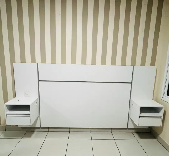 Cabeceira Queen Branca 100% MDF. 251cm Larg x 120cm Alt.