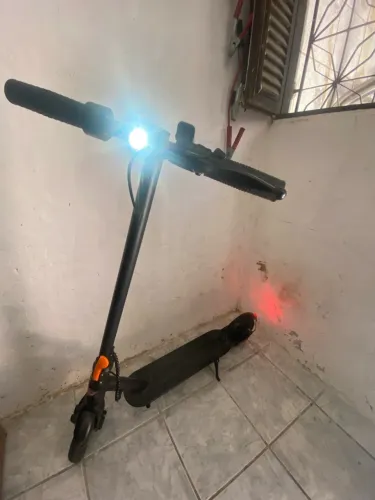 Vendo patinete elétrico